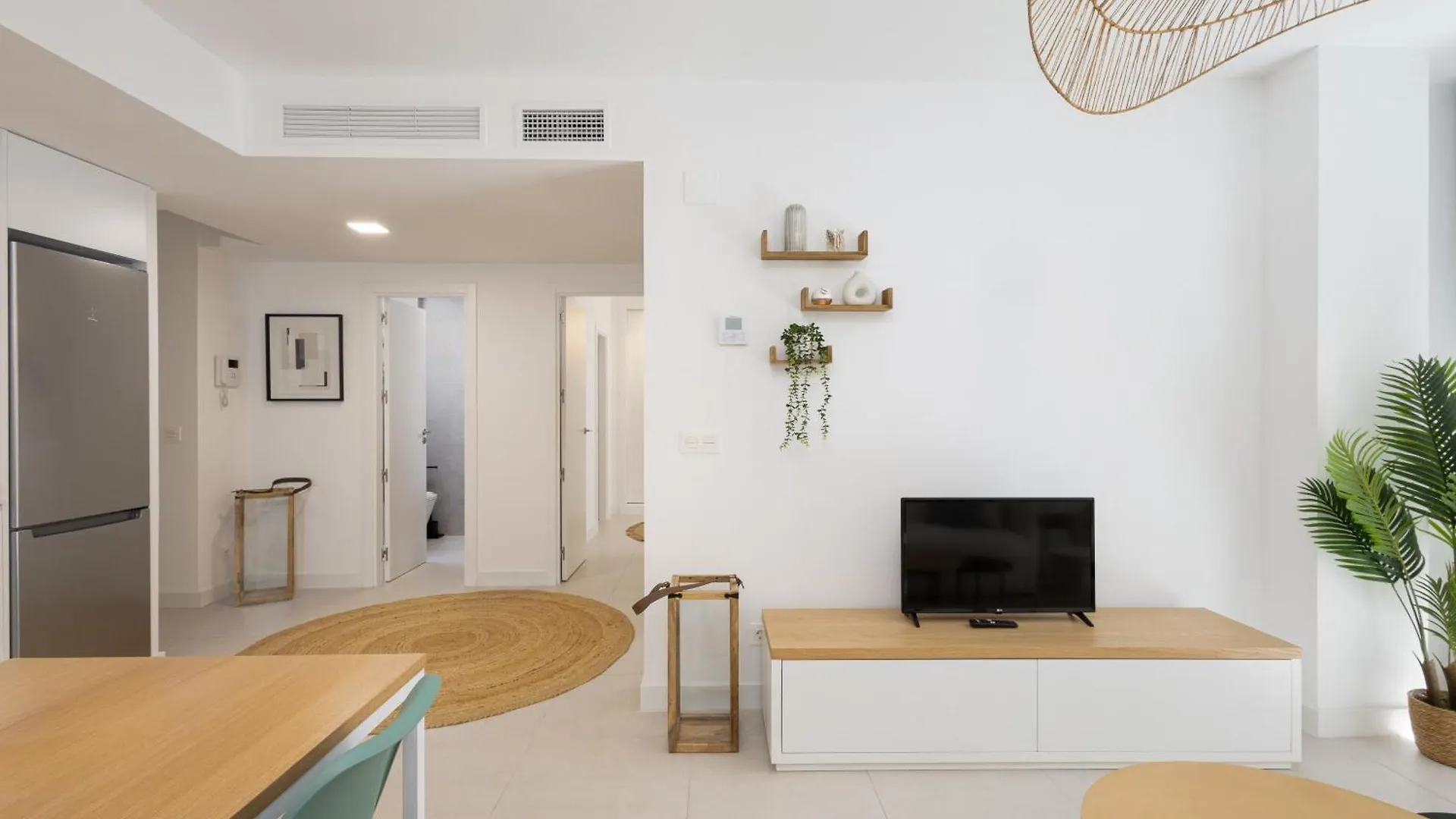 Apartman Urban Comfort - Pool & Parking Málaga